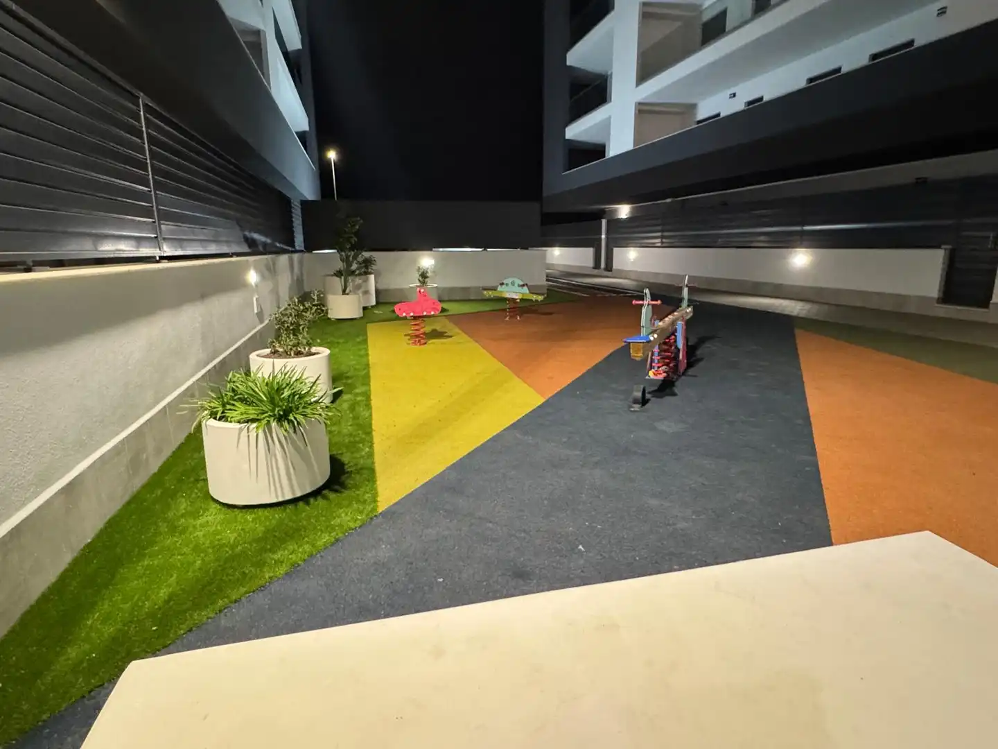 Terrasse von Wohnung zur Miete in La Rinconada mit Klimaanlage, Heizung und Terrasse