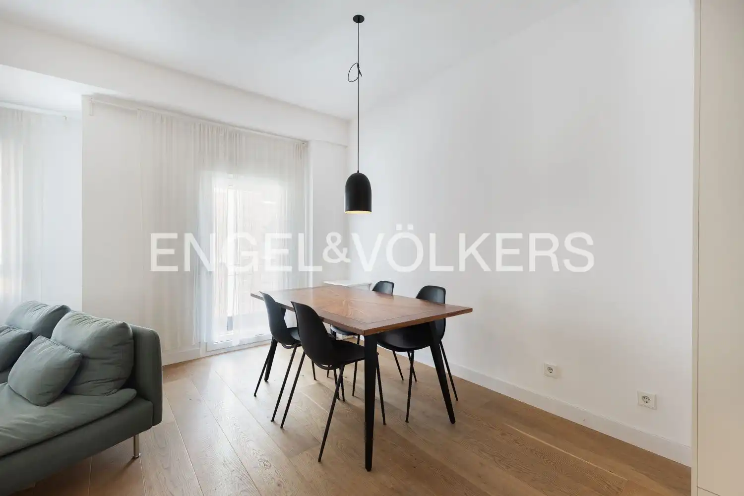 Comedor de Piso de alquiler en Valencia con Aire acondicionado, Calefacción y Balcón