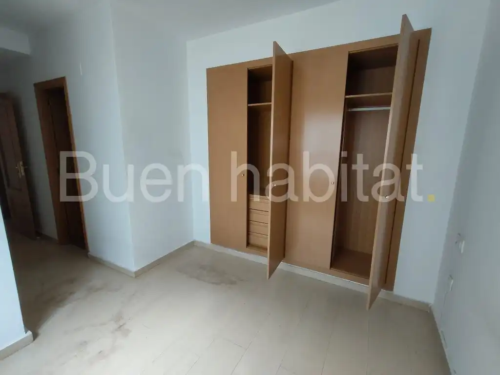 Schlafzimmer von Wohnung zum Verkauf in Foios