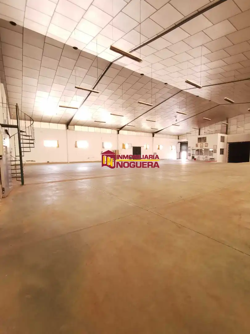 Industrial building for sale in Écija