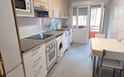 Cuina de Pis en venda en Lerma amb Calefacció, Parquet i Terrassa