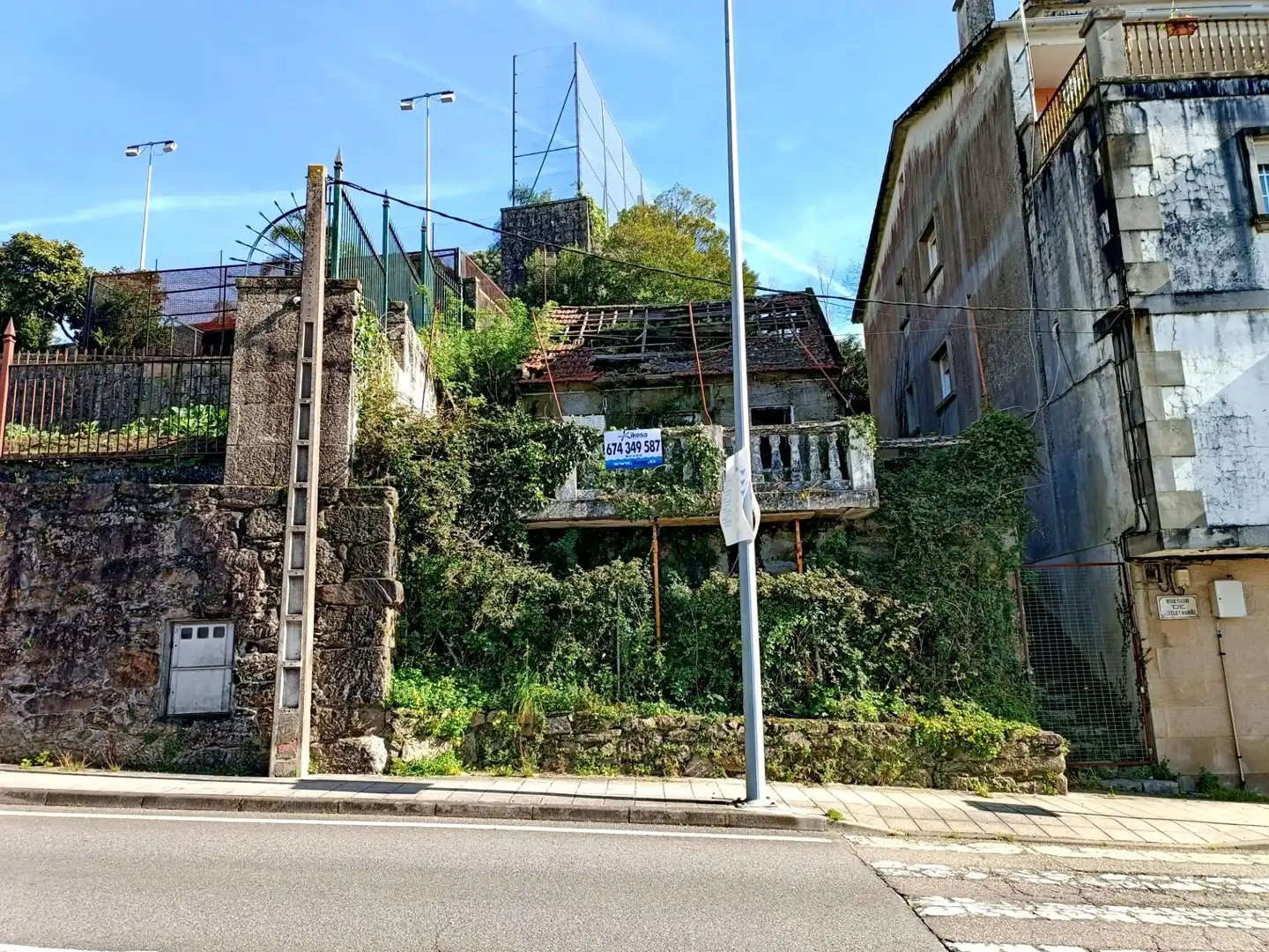 Vista exterior de Residencial en venta en Poio