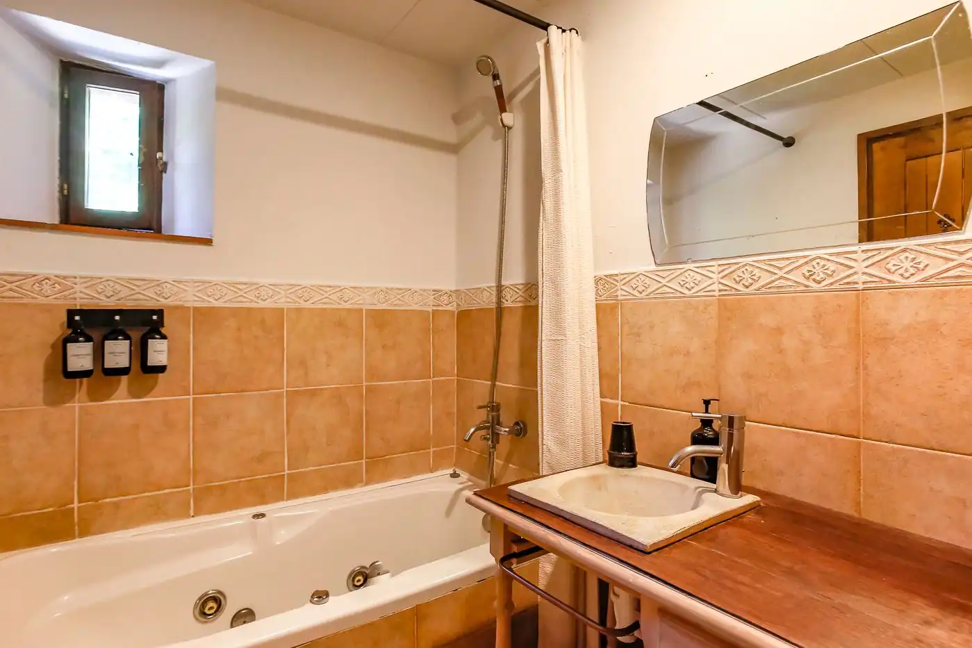 Hotel for sale in La Cellera de Ter, imagen 33