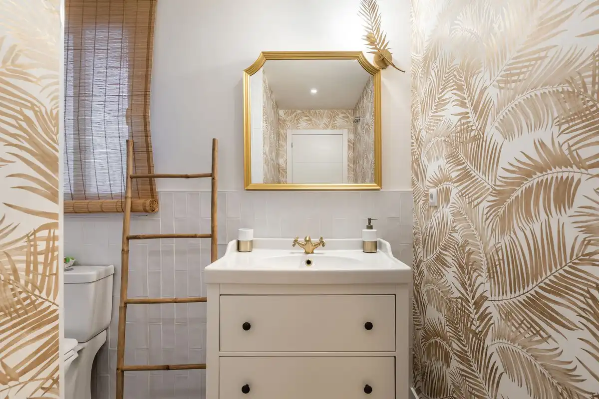 Bathroom of Houses for sale in Estepona  with Air Conditioner, Private garden and Terrace