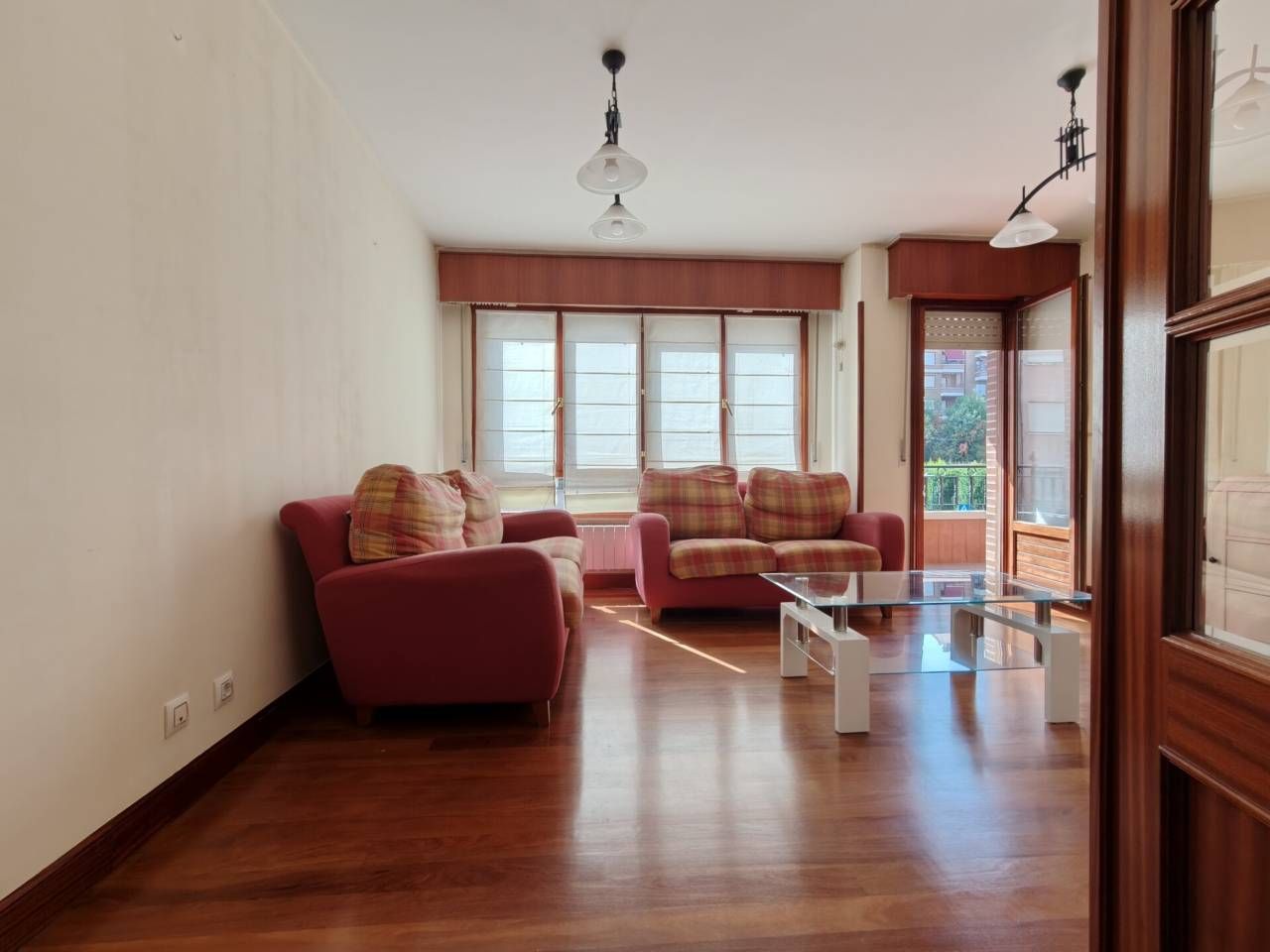 Living room of Flat for sale in Etxebarri  with Heating, Terrace and Storage room