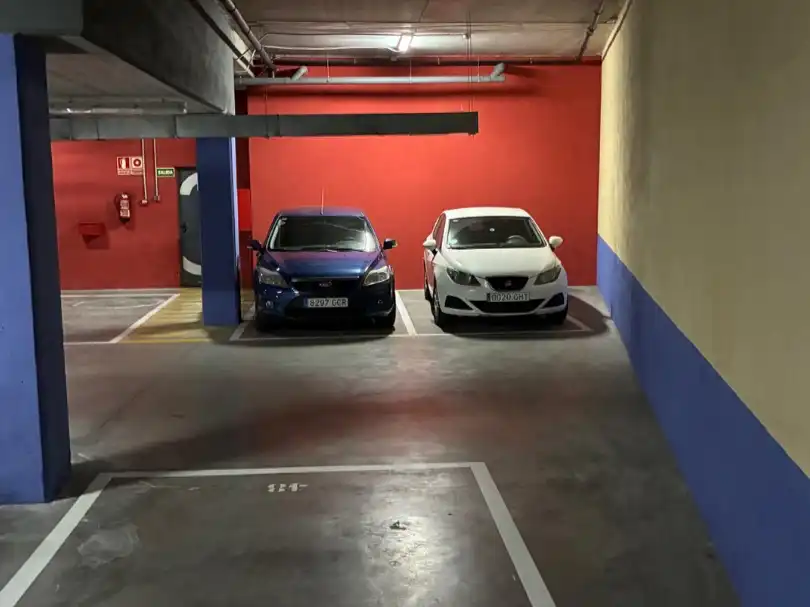 Parking de Garaje de alquiler en Getafe con Alarma