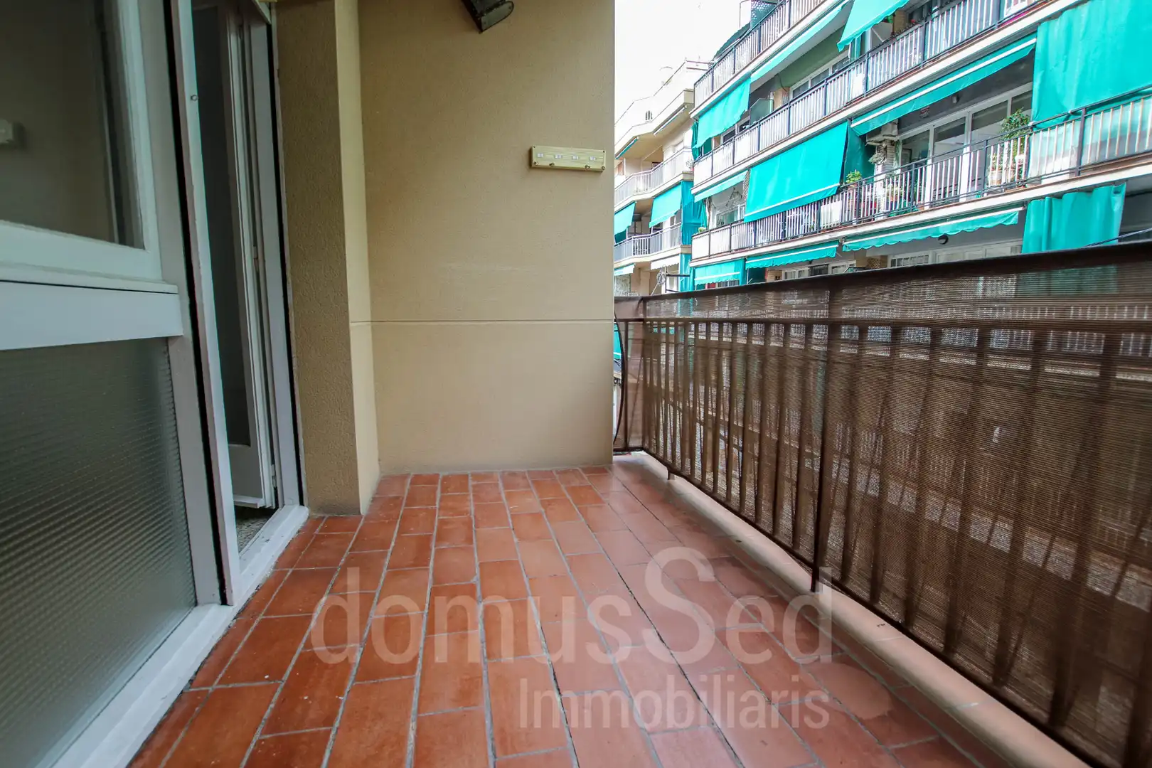 Terraza de Piso en venta en Premià de Mar con Terraza, Horno y Alarma