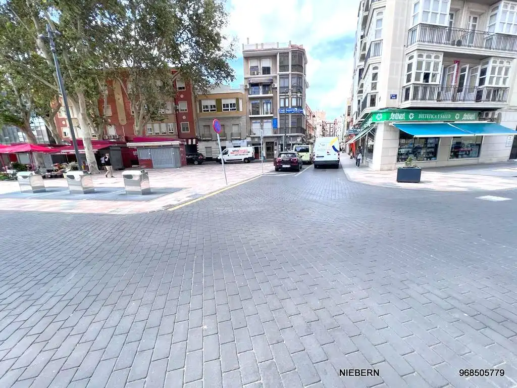 Local comercial en alquiler en Calle Canales 18, imagen 9