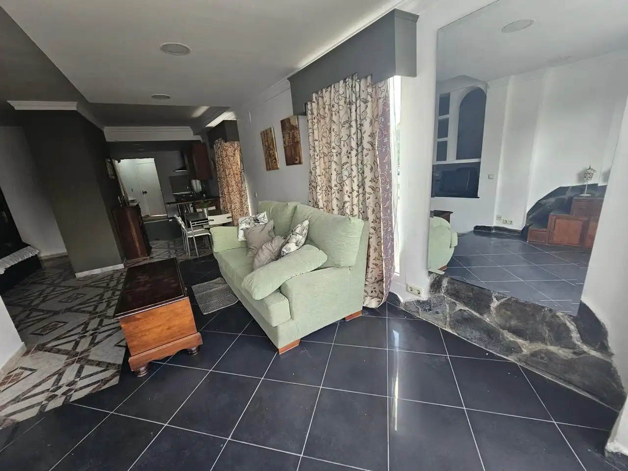 Ground floor for rent in Calle Volga, El Rocío - La Milagrosa