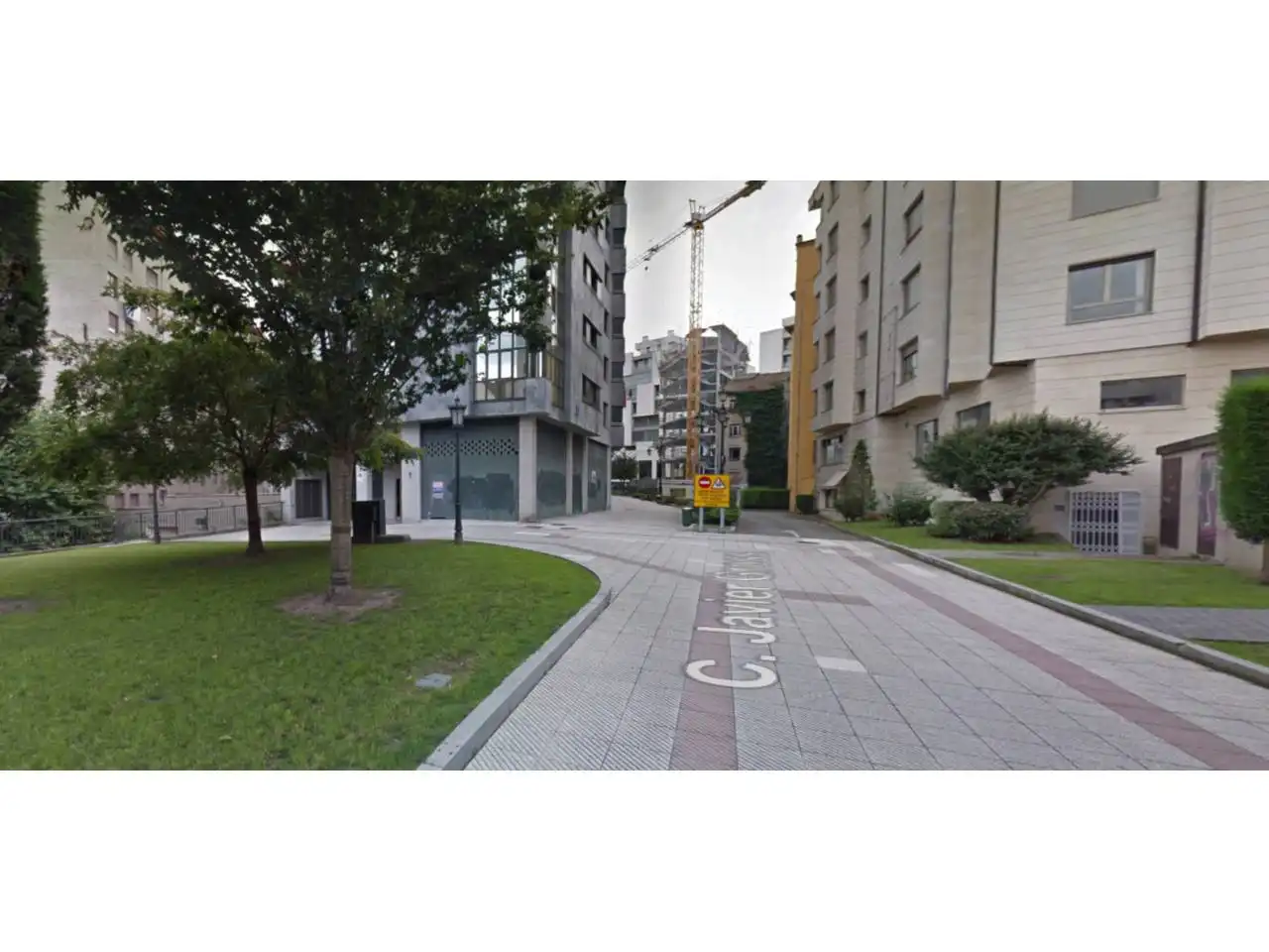 Parcheggio con ascensore in affitto a Milán - Pumarín - Teatinos
