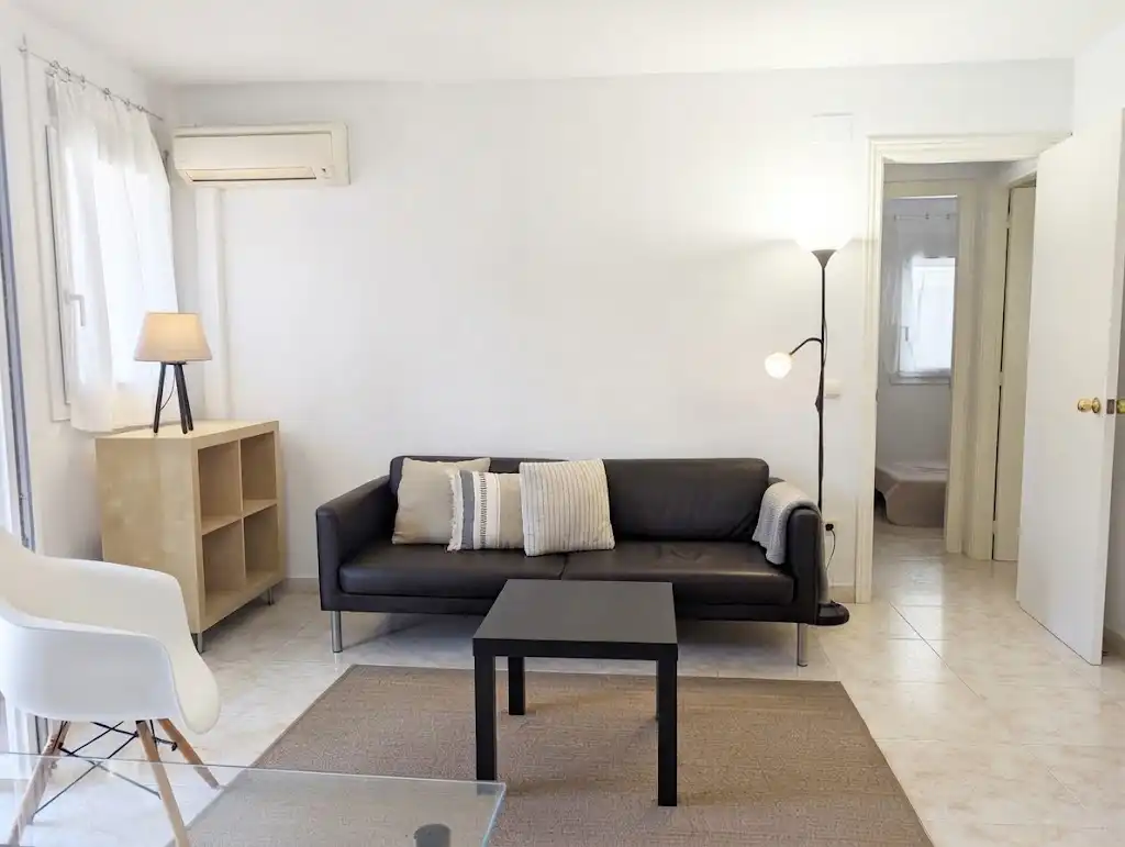 Appartamento con terrazza in vendita a Carrer Sant Hipòlit, imagen 2