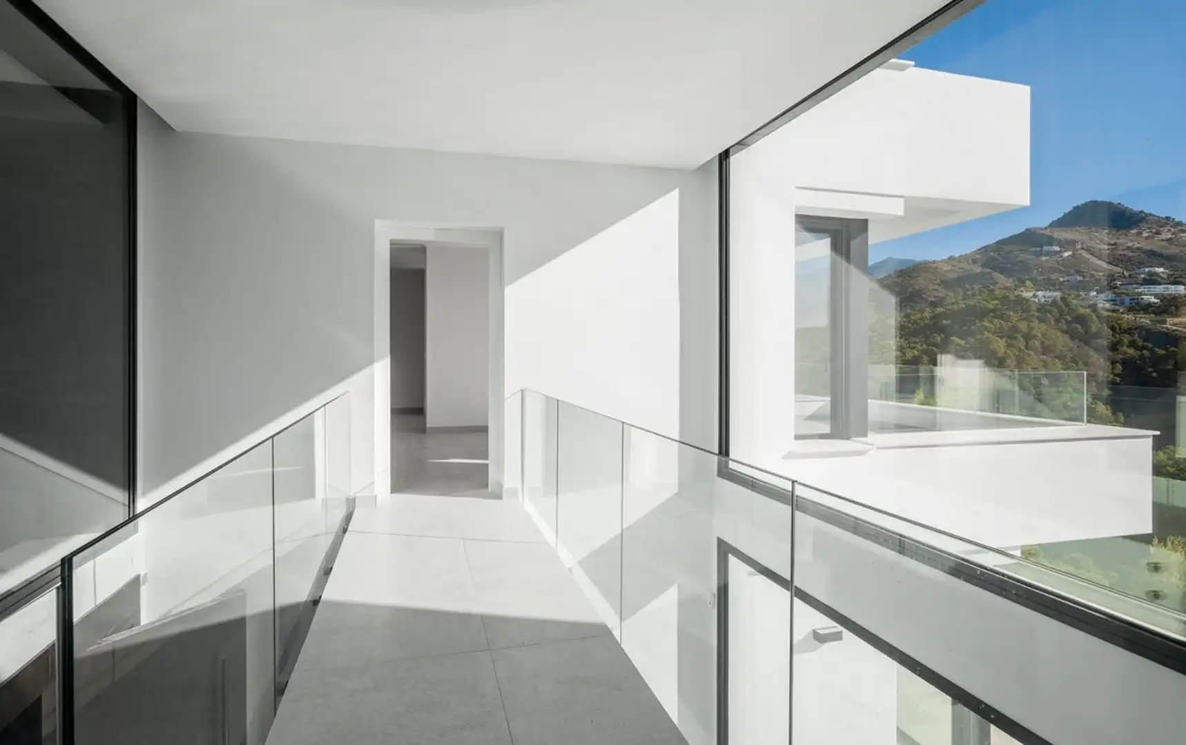 Villa mit Terrasse zum Verkauf in Montemayor - Marbella Club, imagen 12