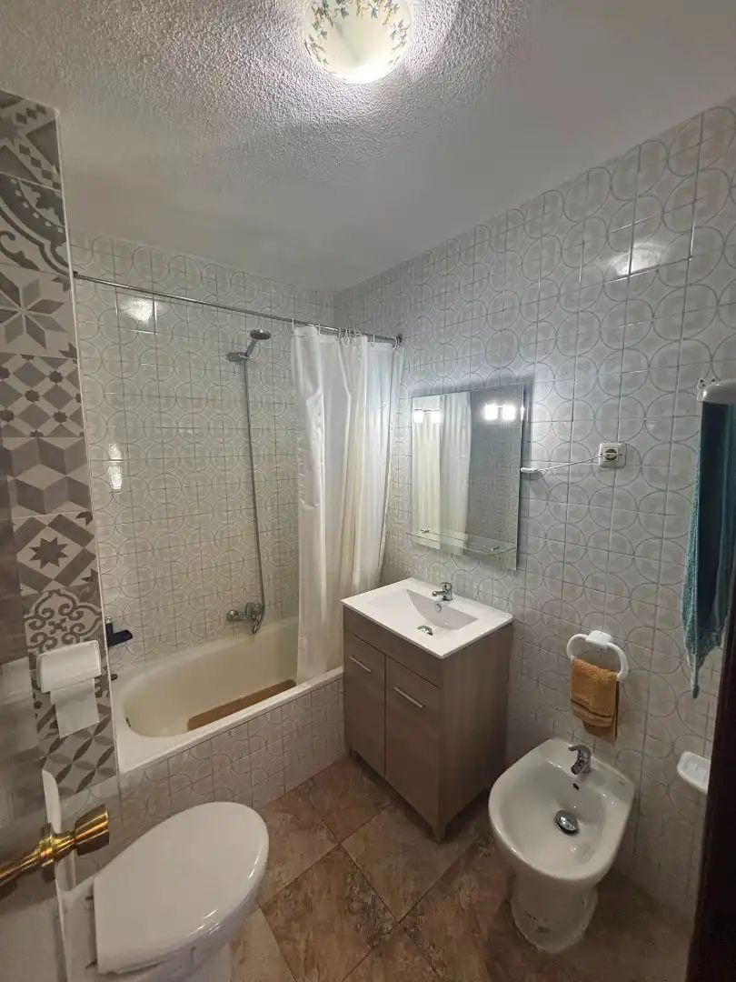 Baño de Piso en venta en Fuenlabrada con Calefacción y Trastero