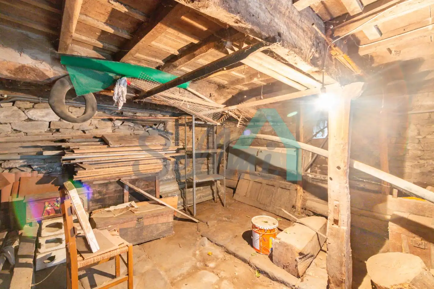 Casa adosada en venta en Quirós con Calefacción y Trastero