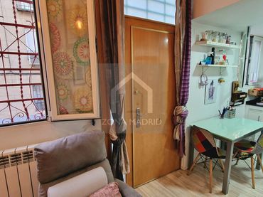 Ground floor for sale in Calle de San Raimundo