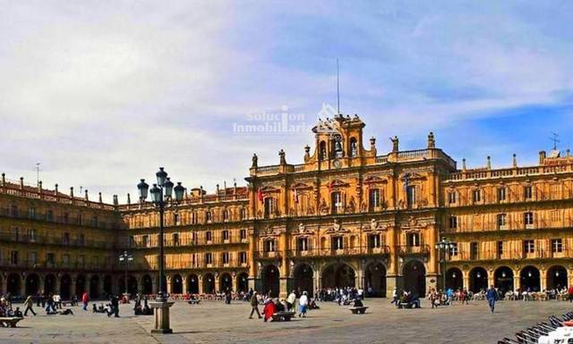 Local comercial en Venta en Barrio del Centro