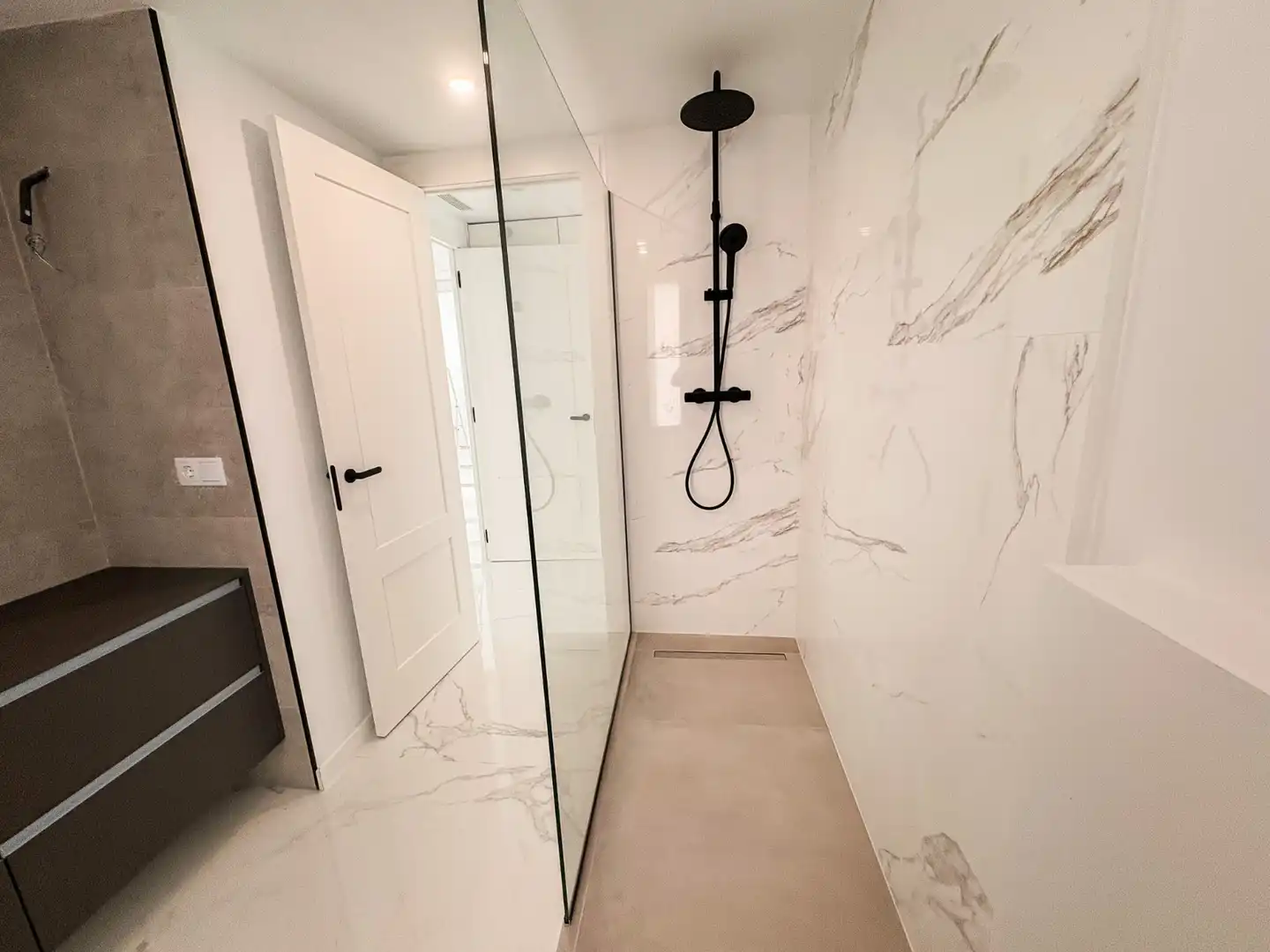 Baño de Casa o chalet en venta en El Campello con Aire acondicionado, Jardín privado y Alarma