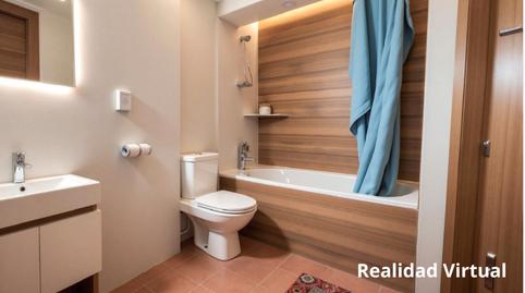 Foto 4 de Apartamento en venta en Carrer de Santa Isabel, Centre, Girona
