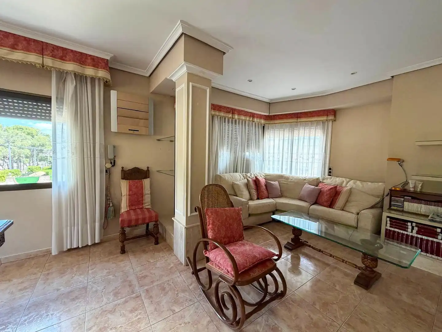 Sala de estar de Casa o chalet en venta en Torrent con Aire acondicionado, Jardín privado y Terraza