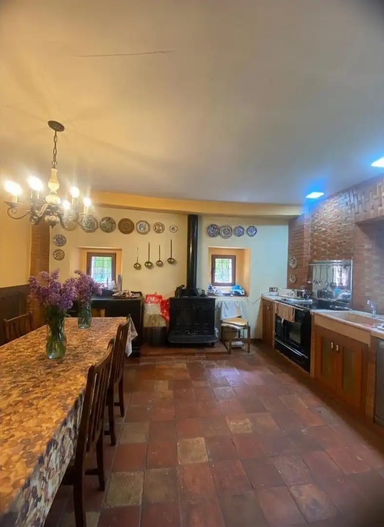 Cocina de Casa o chalet en venta en Merindad de Río Ubierna con Jardín privado
