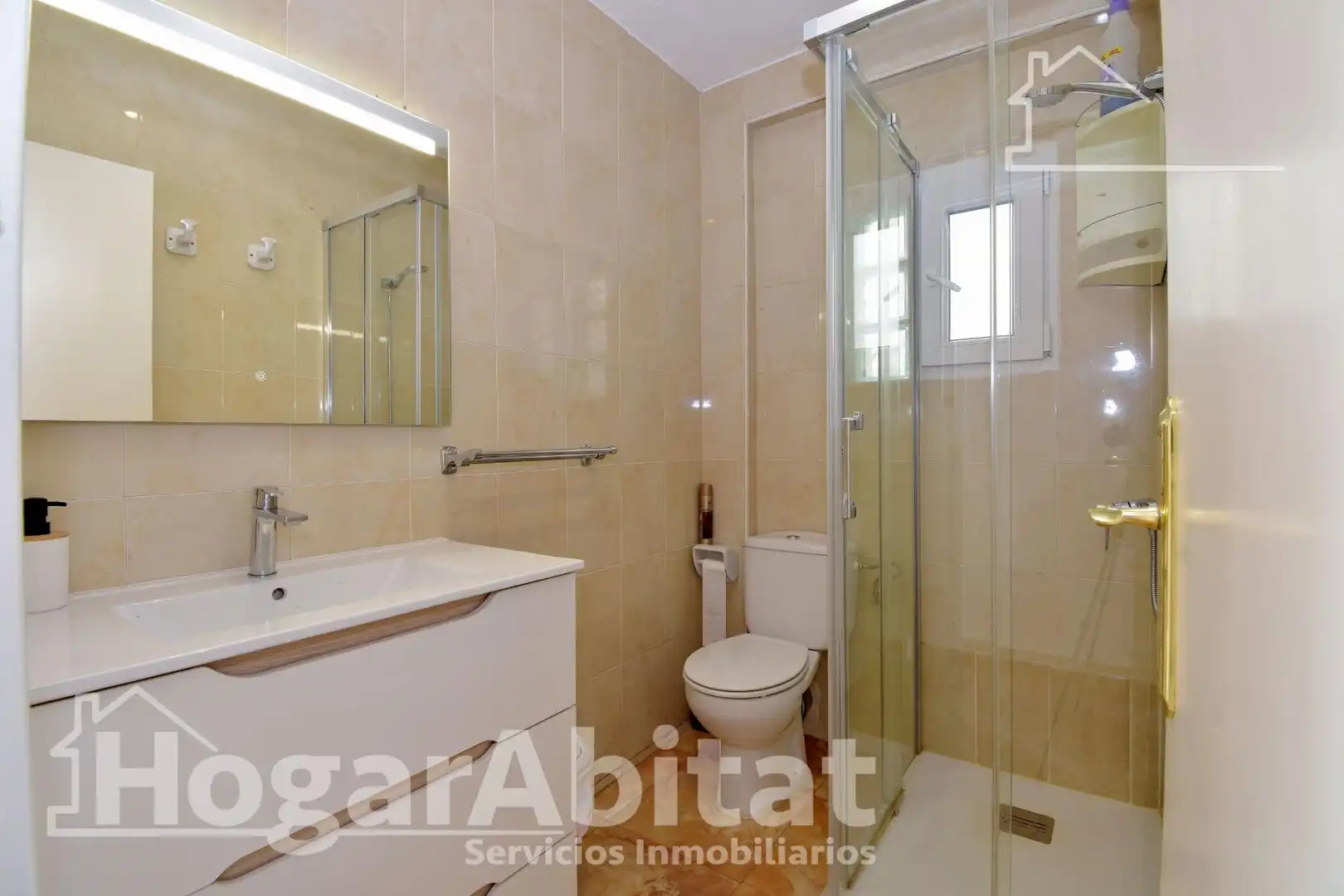 Baño de Piso en venta en Oliva Playa