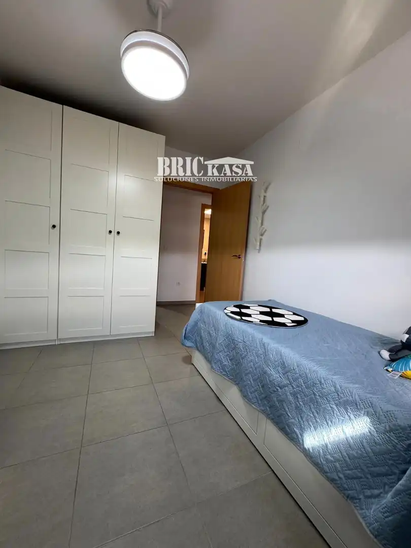 Bedroom of Flat for sale in Cáceres  with Air Conditioner and Terrace