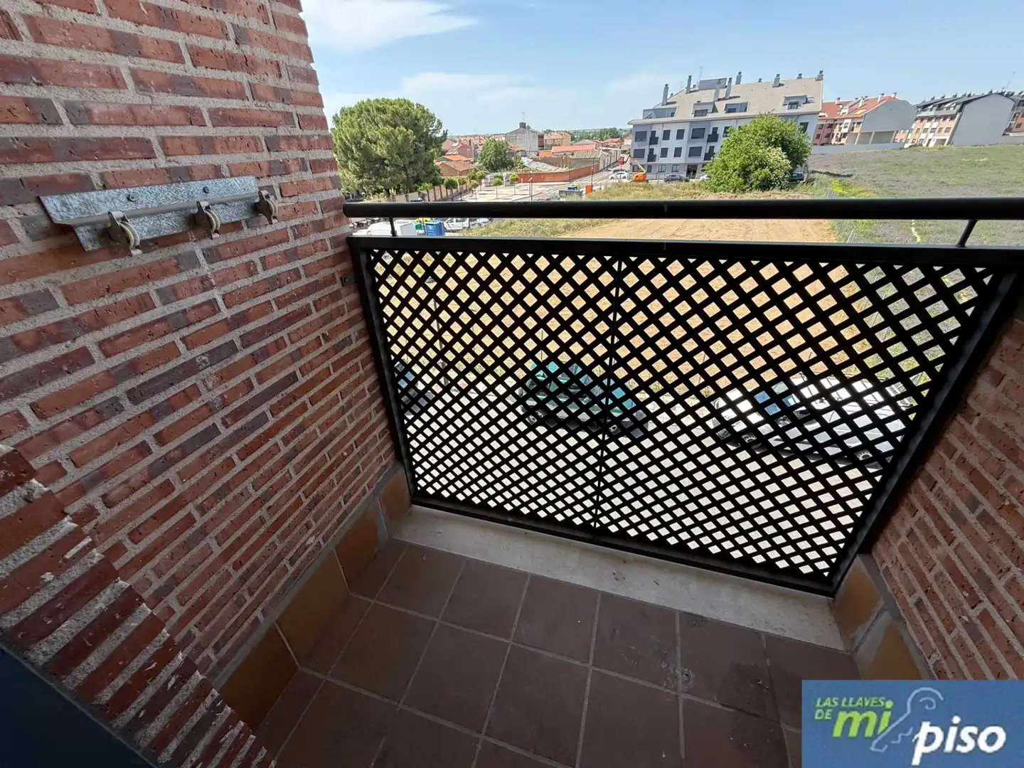 Terraza de Piso en venta en Santovenia de Pisuerga con Calefacción, Terraza y Trastero