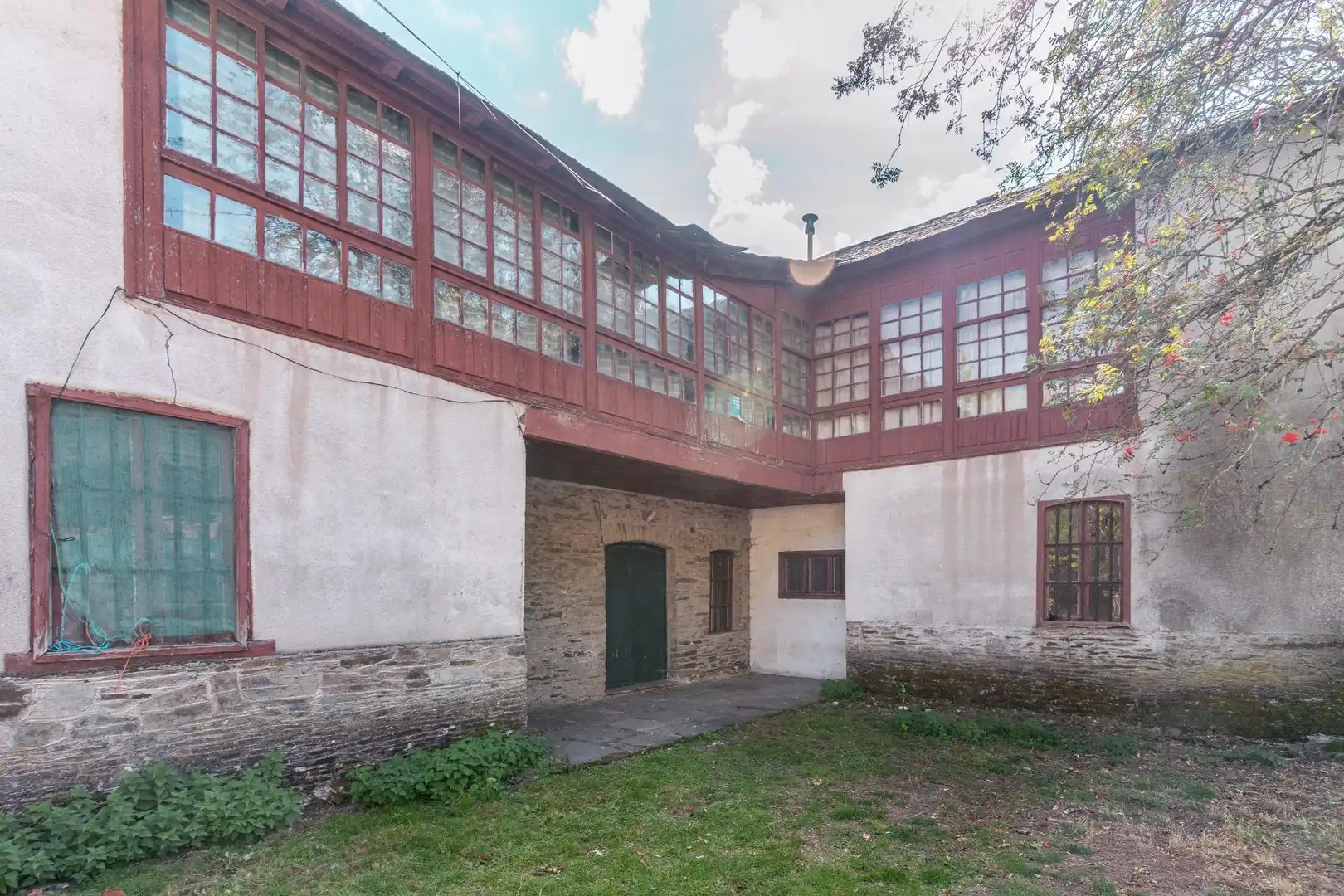 Vista exterior de Casa o chalet en venta en Palacios del Sil con Jardín privado