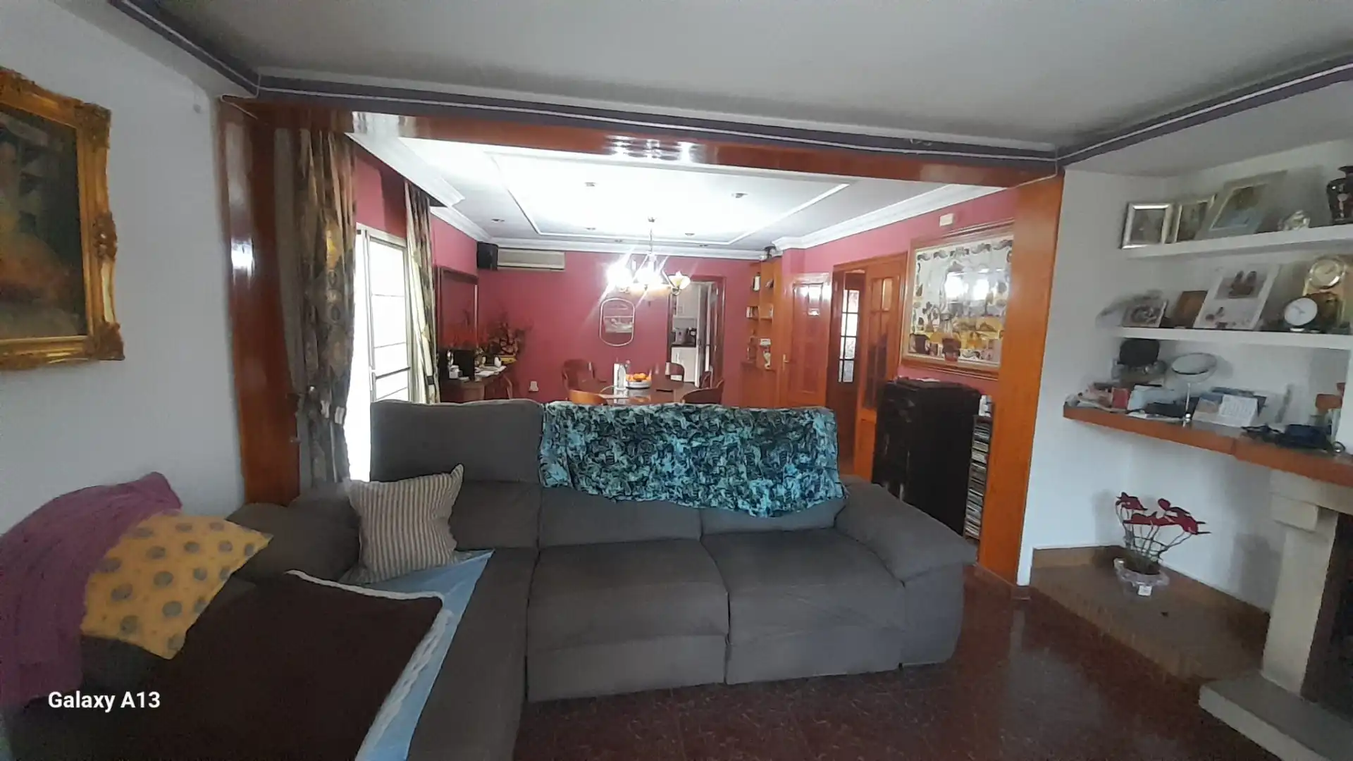 Sala d'estar de Casa o xalet en venda en L'Eliana amb Calefacció, Jardí privat i Terrassa