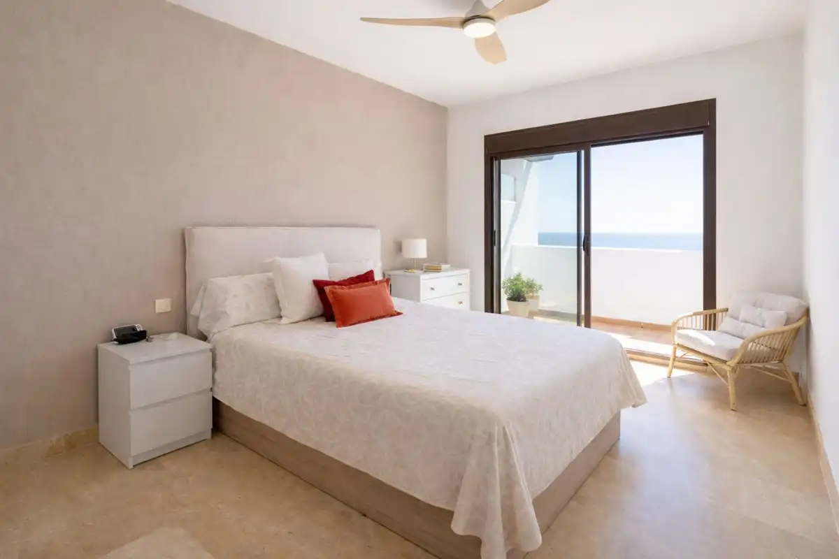 Attic for rent in La Alcaidesa