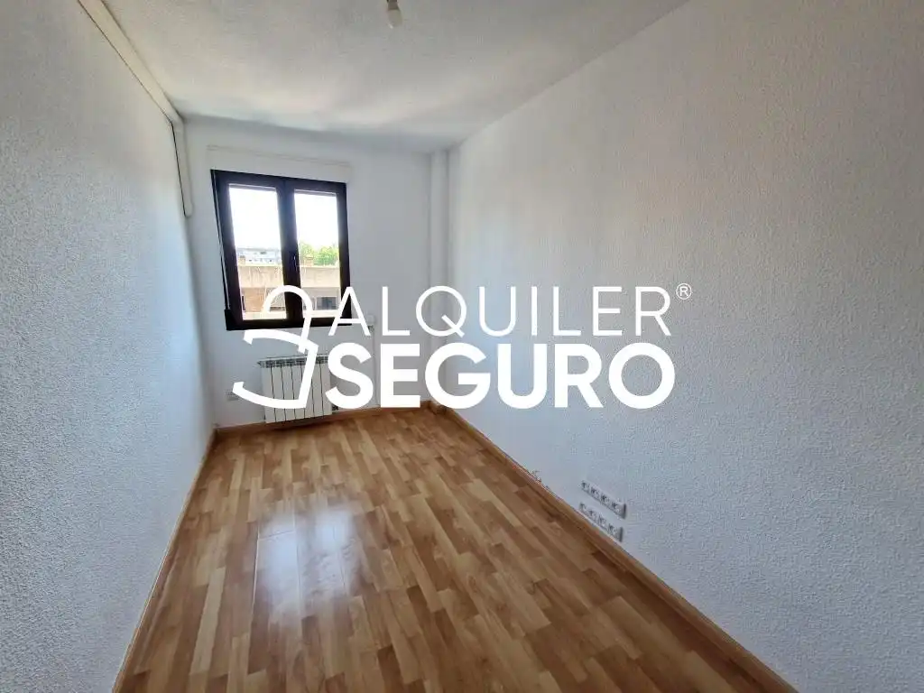 Bedroom of Flat for rent in Fuenlabrada  with Air Conditioner, Heating and Terrace