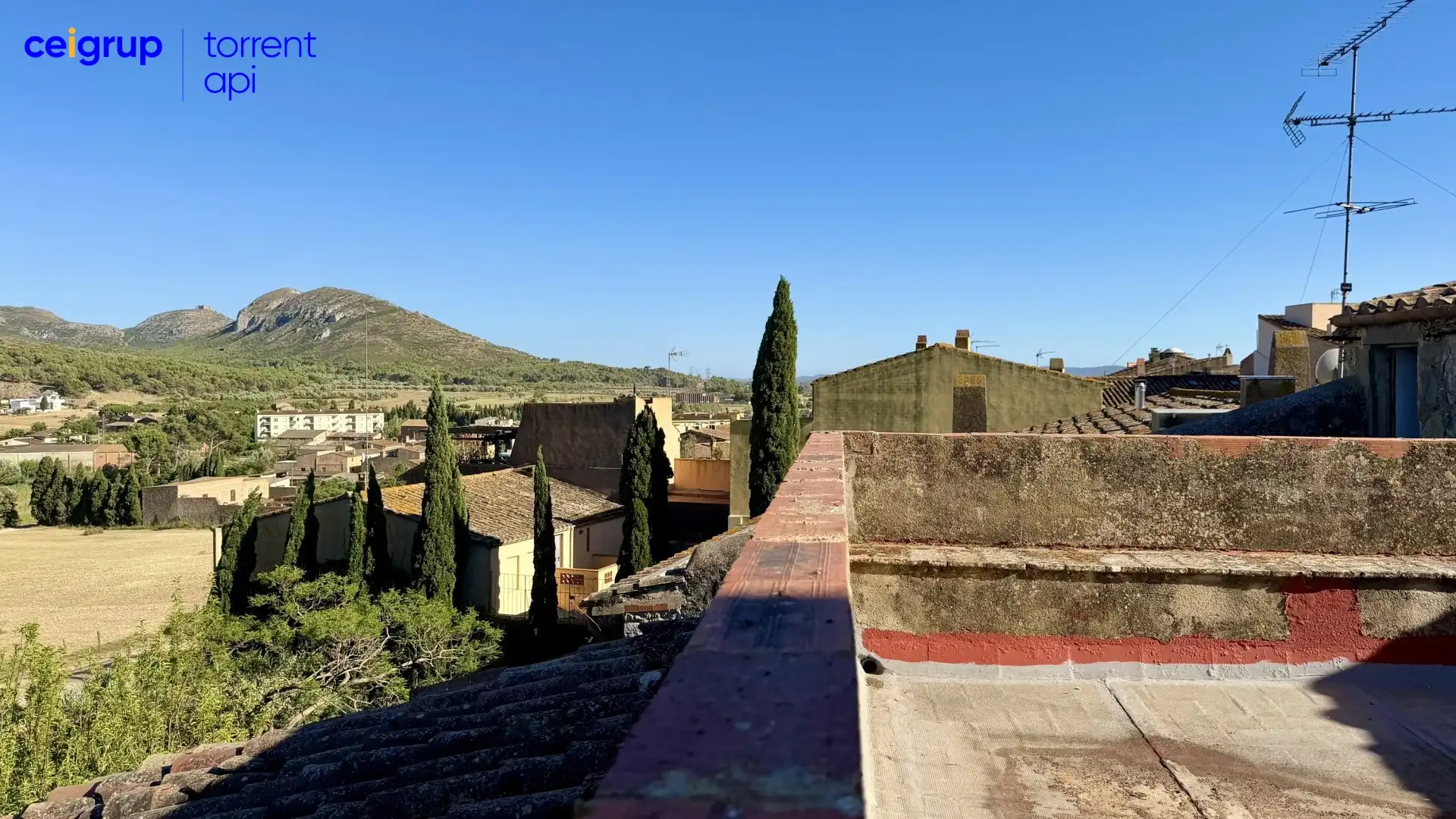 Vista exterior de Finca rústica en venda en Bellcaire d'Empordà amb Terrassa i Balcó
