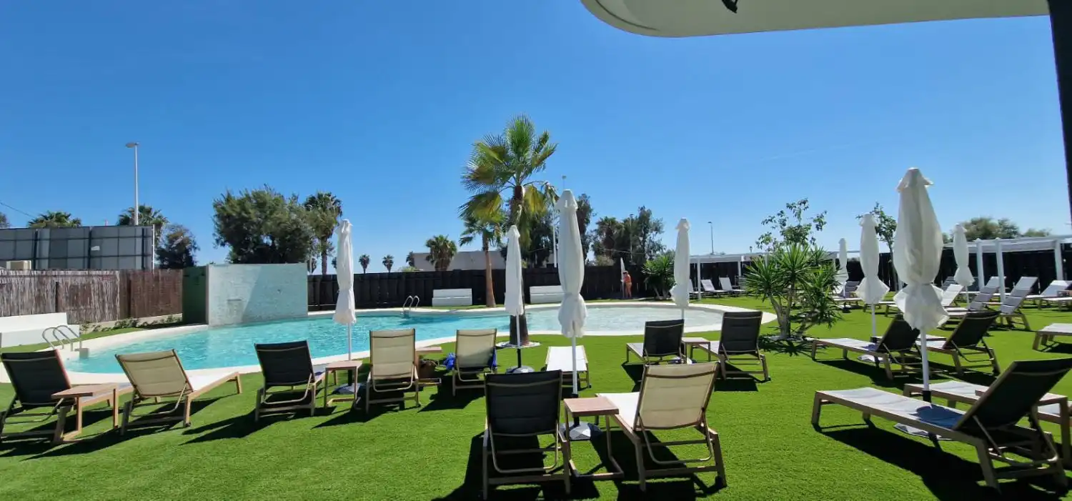 Piscina de Apartamento de alquiler en Moncofa con Aire acondicionado, Terraza y Trastero