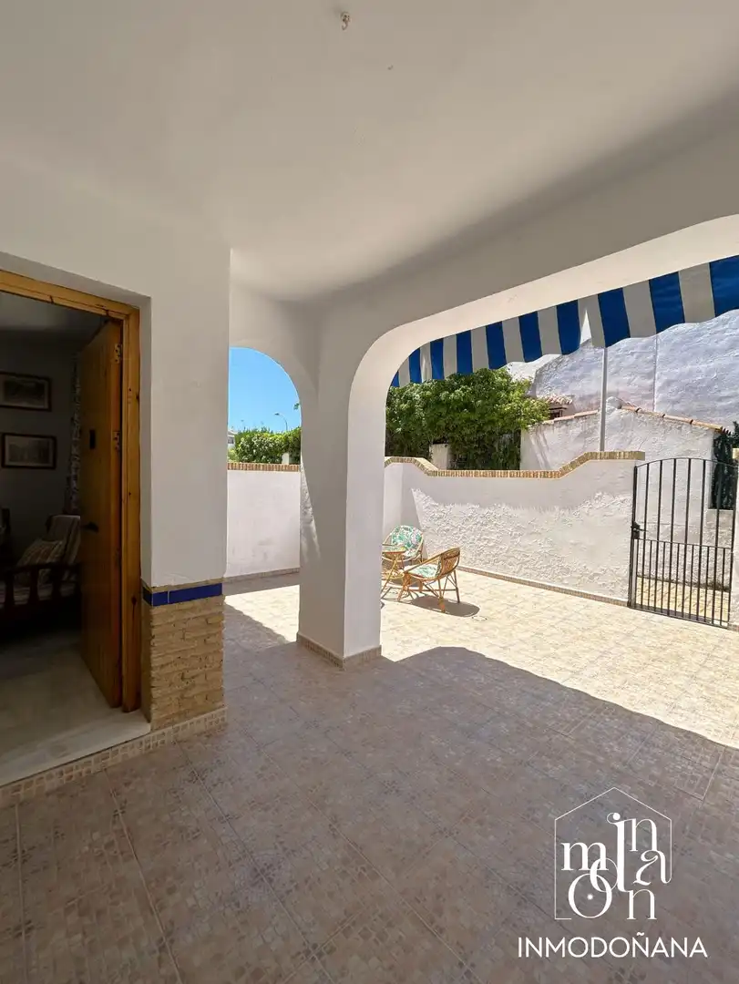 Terraza de Casa adosada en venta en Almonte con Terraza, Piscina y Amueblado