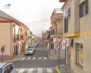 Exterior view of House or chalet for sale in Mairena del Aljarafe