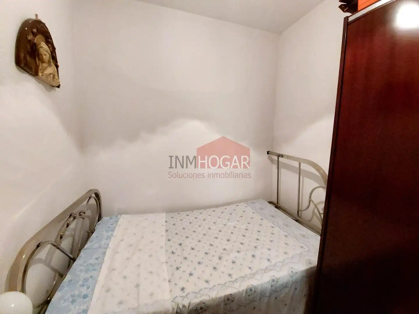 Dormitori de Casa o xalet en venda en Palacios de Goda amb Calefacció, Terrassa i Traster