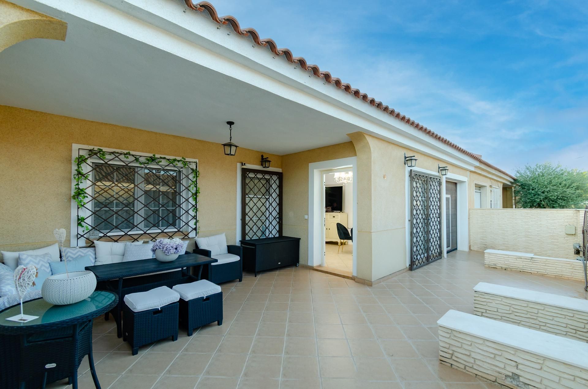 Terrassa de Casa adosada en venda en Cartagena amb Aire condicionat, Jardí privat i Terrassa