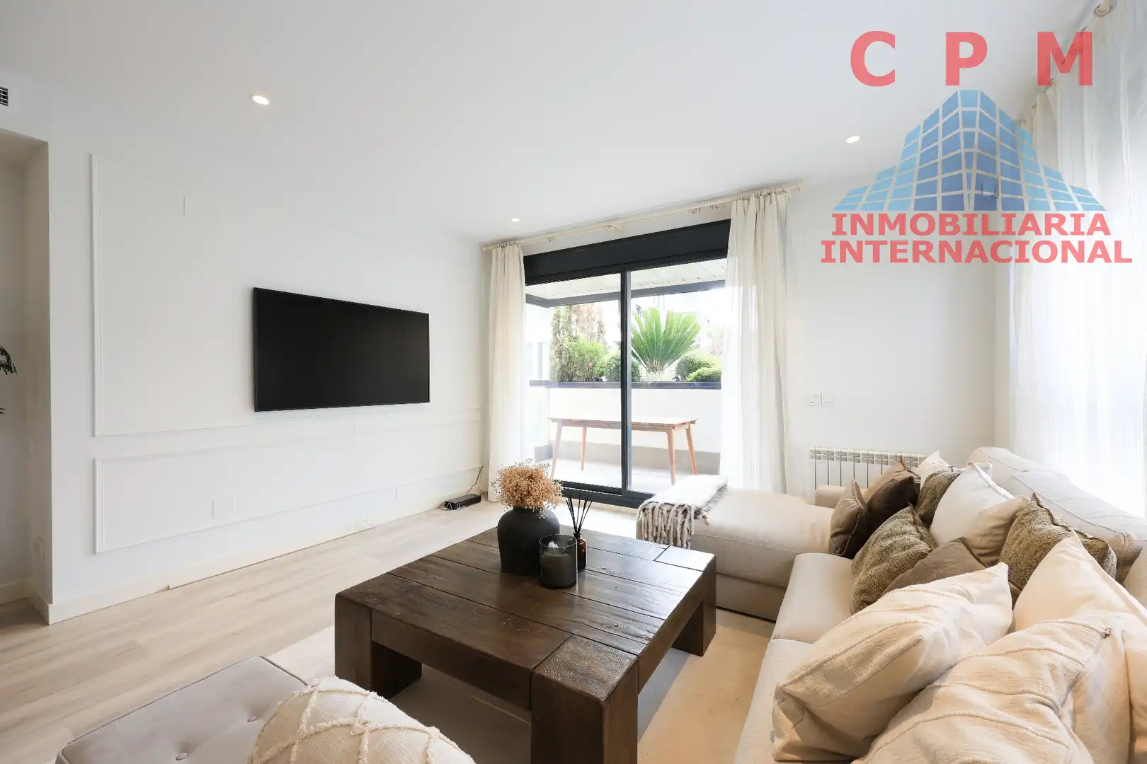 Flat with pool to rent in Encinar de los Reyes, imagen 7