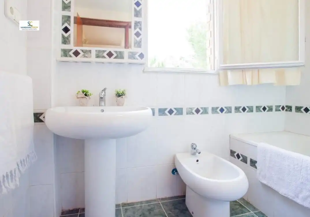 Flat with balcony to rent in Playa de San Juan - El Cabo de las Huertas, imagen 28