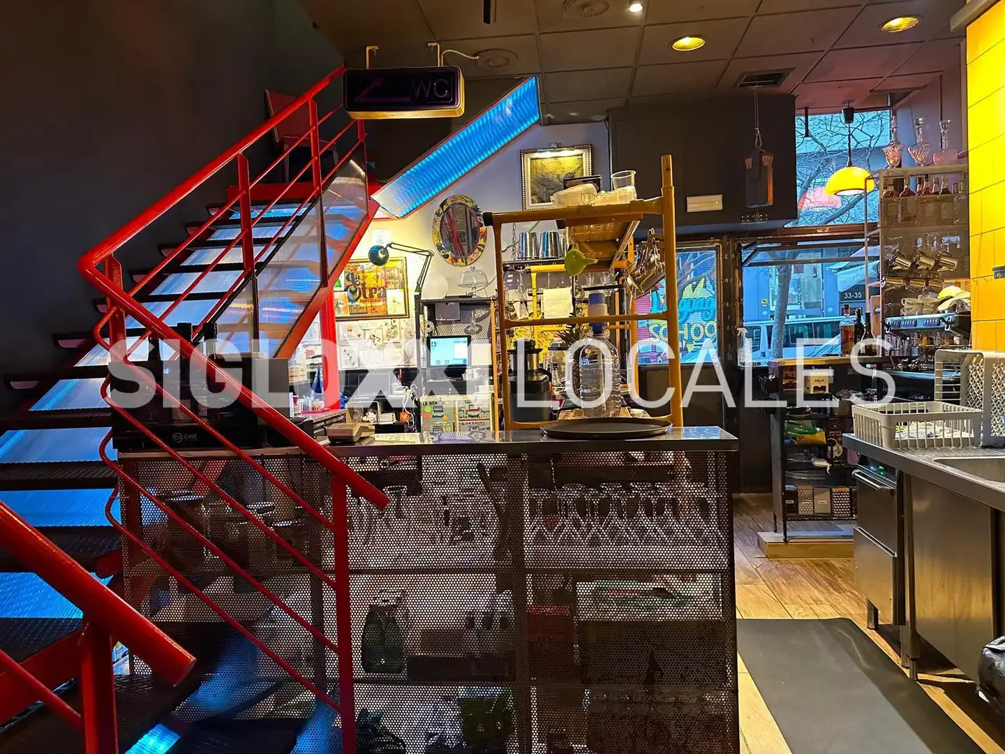 Local en traspaso en Barcelona con Aire acondicionado