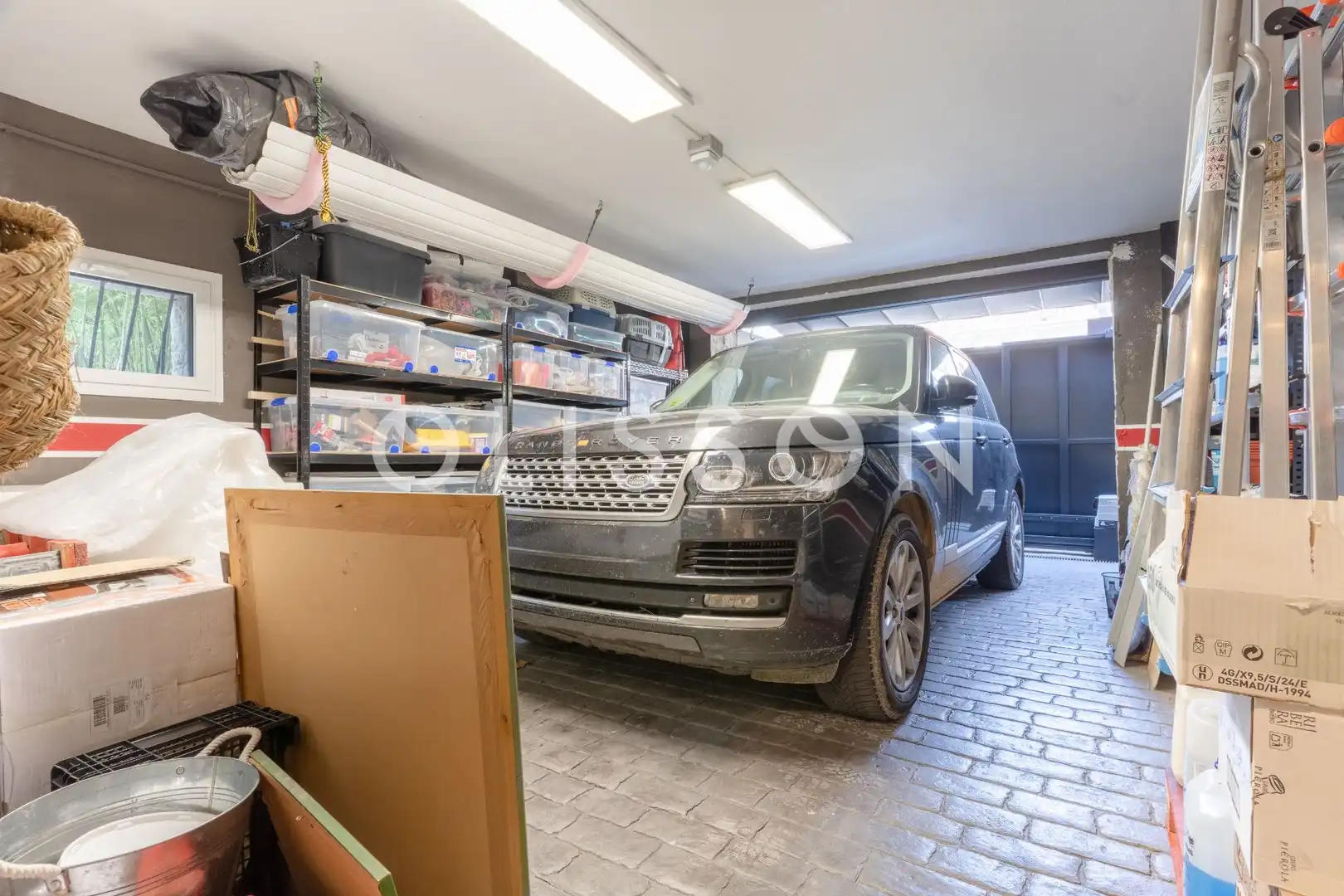 Parking de Casa o chalet en venta en Madrid con Aire acondicionado, Calefacción y Jardín privado