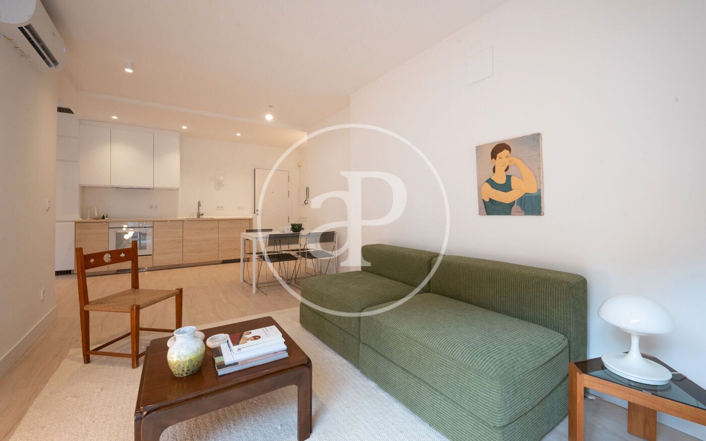 Flat to rent in C. de Rafaela Bonilla, Guindalera