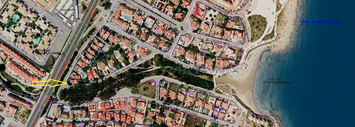 Vista exterior de Casa o xalet en venda en Orihuela amb Terrassa, Moblat i Balcó