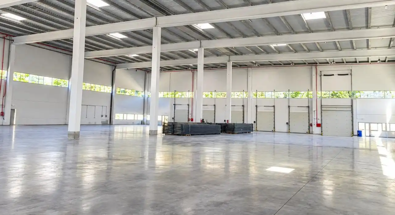 Nau industrial de lloguer a Carrer la Tecnologia, imagen 6
