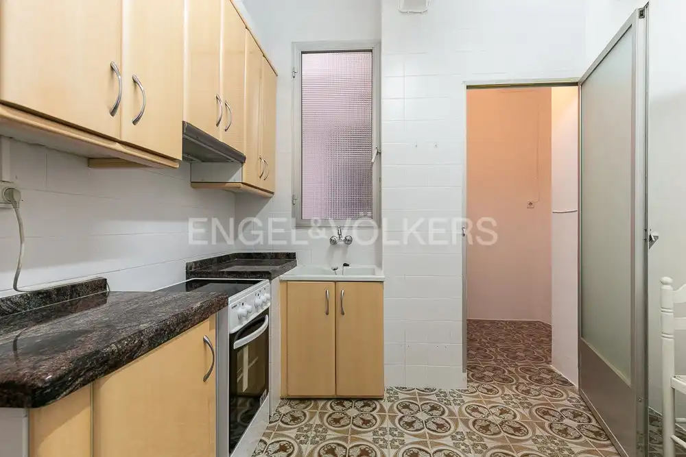 Kitchen of Flat for rent in Valencia  with Air Conditioner, Heating and Pets allowed