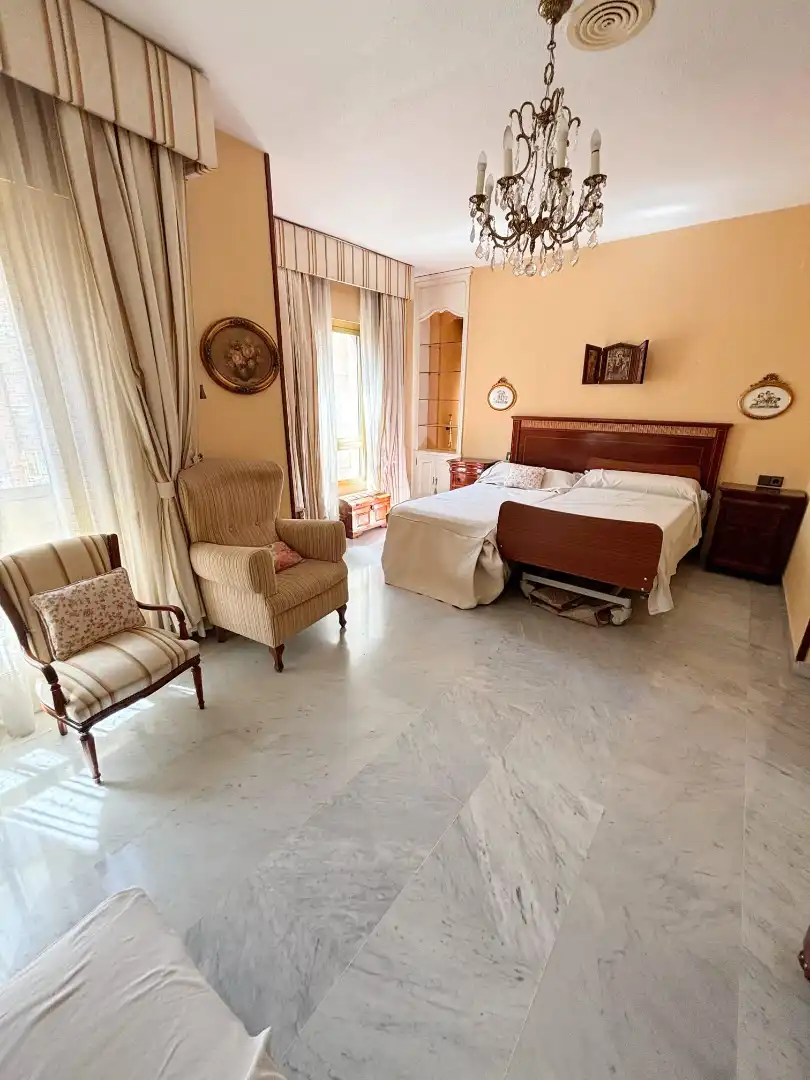 Bedroom of Flat for sale in Sevilla  with Air Conditioner, Terrace and Community pool