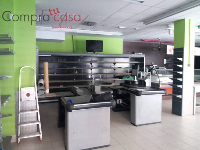 Local comercial en Alquiler en Paseo Conde Sepulveda en Ezequiel González - Conde de Sepúlveda