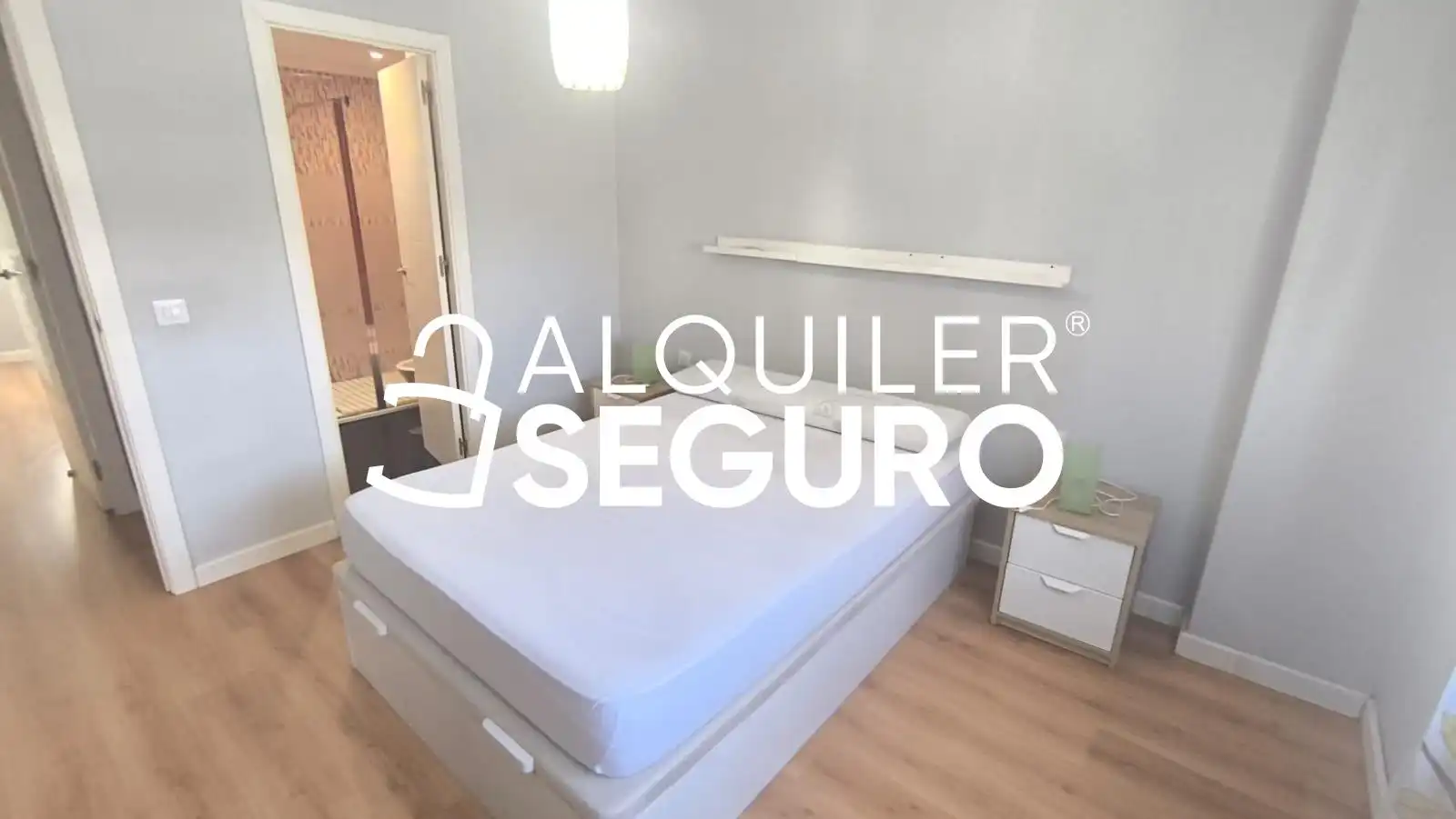 Schlafzimmer von Wohnung zur Miete in Dos Hermanas mit Klimaanlage, Terrasse und Schwimmbad
