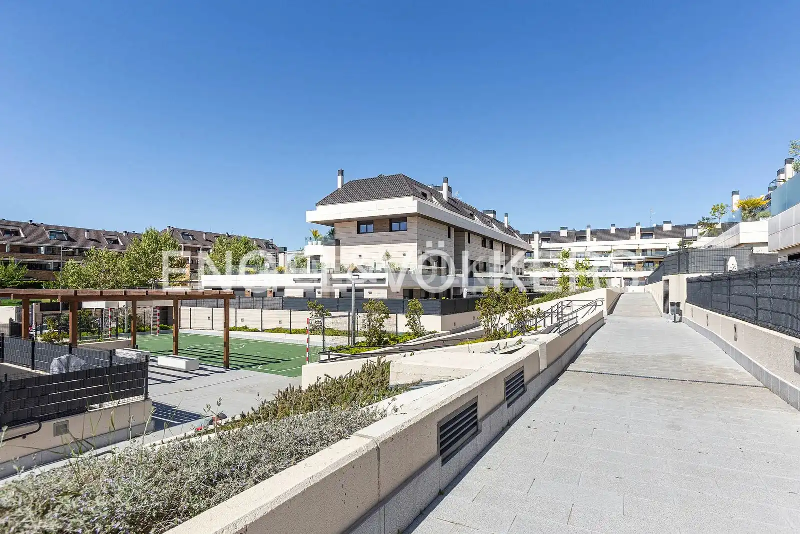 Exterior view of Duplexes for sale in Boadilla del Monte  with Heating, Private garden and Terrace