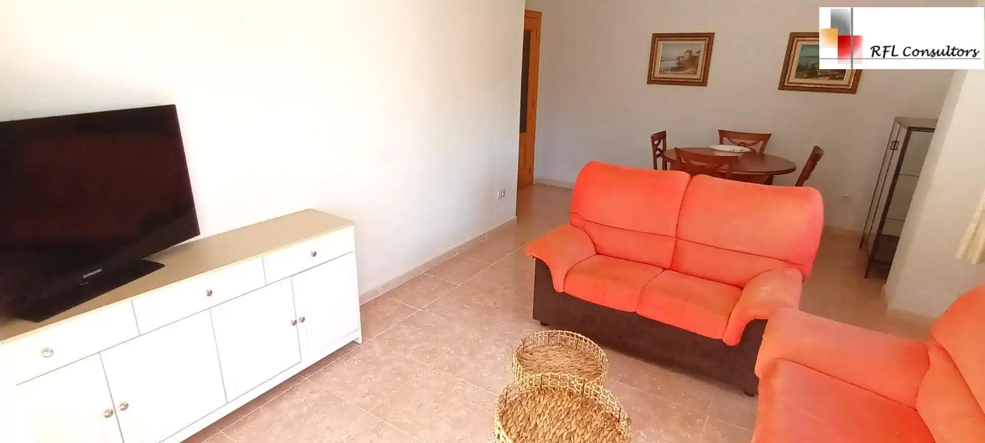 Wohnzimmer von Wohnungen zur Miete in Torreblanca mit Klimaanlage, Privatgarten und Terrasse